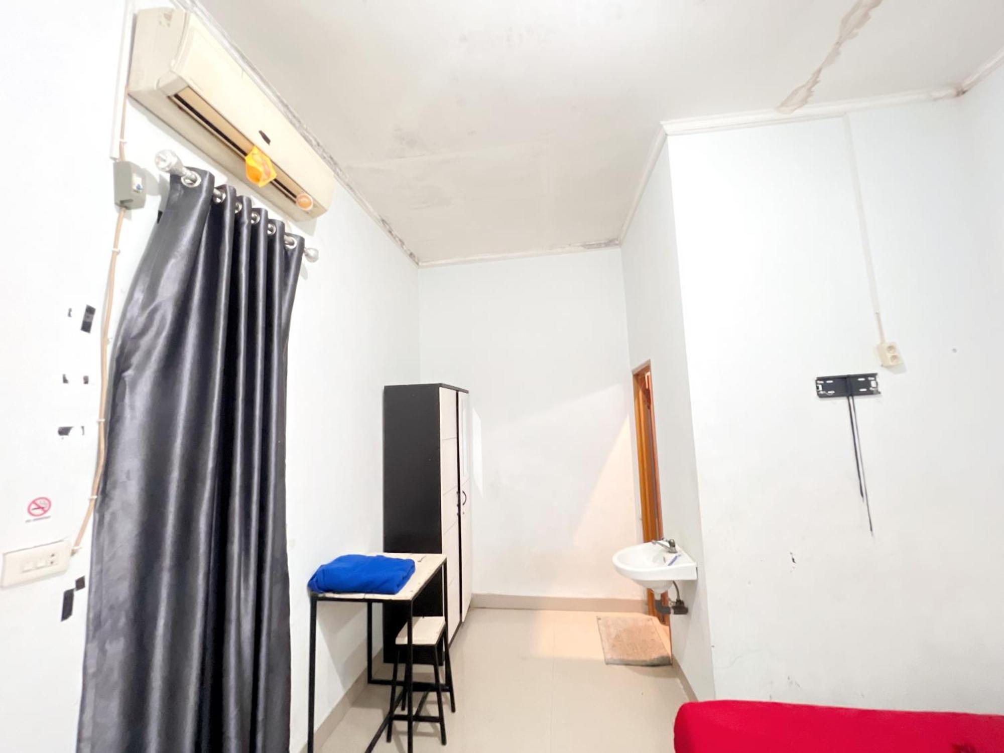 Reddoorz At Kay Residence Waydadi Lampung Bandar Lampung Exterior foto